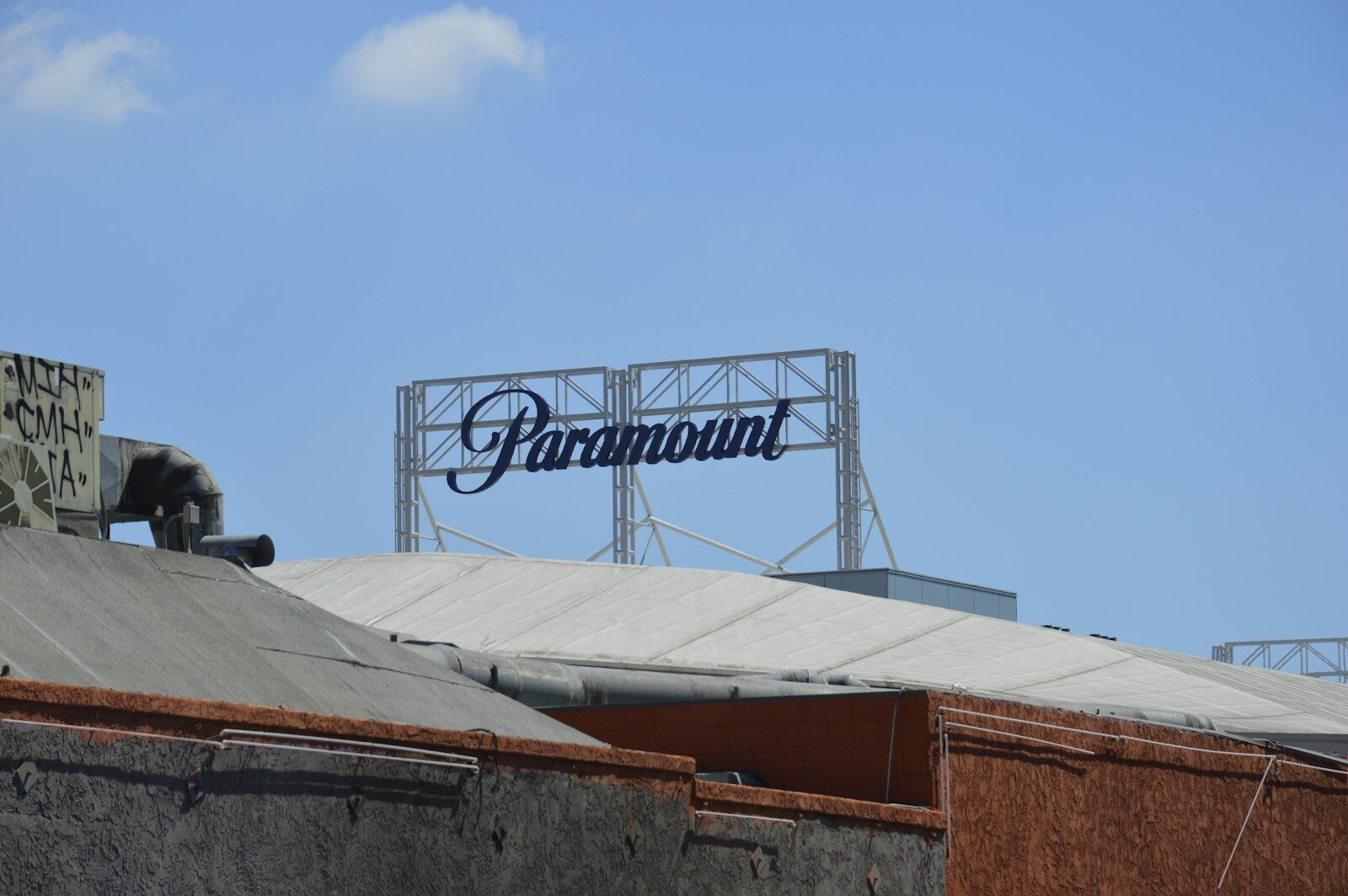 Netflix Batal Akuisisi Warner Bros, Paramount Bakal Ambil Alih